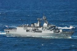 Chiến hạm Australia sát cánh cùng Mỹ trong diễn tập biển Đông