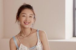 Victoria's Secret đổi gió, mời sao nữ ngực nhỏ làm người mẫu quảng cáo đồ lót