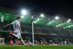 Bundesliga sẵn sàng trở lại vào 9/5, chờ chính phủ Đức quyết định