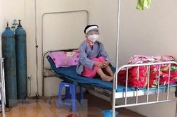 Người dân thôn Pín Tủng nghiêm túc phòng, chống dịch COVID-19