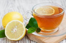Mẹo xóa vết nhăn trên mặt để 'trẻ mãi không già'
