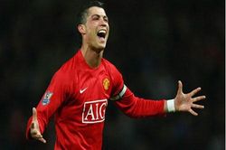 Mùa giải 2007/08 đánh giấu cú 'bật nhảy' vươn lên đẳng cấp thế giới của Ronaldo