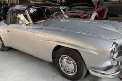Xế cổ hàng hiếm Mercedes-Benz 190SL tái xuất tại Việt Nam