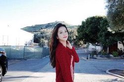 Jisoo Black Pink tỏa nắng trong style 'mộng mơ'