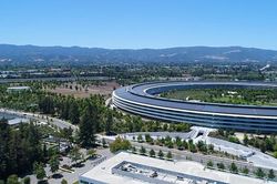 Vì sao 100% nhân viên của Apple không được ngồi khi làm việc?