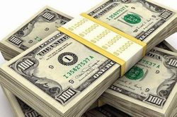 Tỷ giá ngoại tệ 24/4: 'Nóng' USD 'chợ đen'