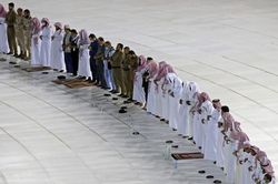 1,8 tỷ tín đồ Hồi giáo bắt đầu tháng Ramadan kỳ lạ giữa đại dịch