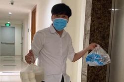 Quách Ngọc Tuyên và vợ kém 10 tuổi bán hàng online