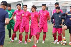 Bình luận viên Quang Tùng: 'Con người, thể lực và lối chơi đều quan trọng'