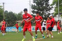 Thèm lắm mùi sân cỏ