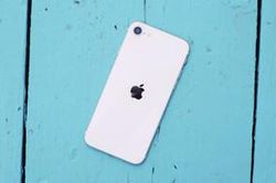 6 điều bạn cần cân nhắc trước khi muốn xuống tiền mua iPhone SE 2020