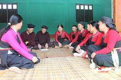Lễ phá ngục trong tang lễ của người Cao Lan