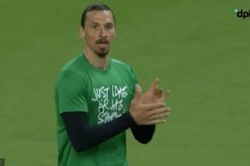 Về Thụy Điển tránh COVID-19, Ibrahimovic ghi bàn trong trận đá tập