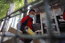 Đại dịch Covid-19 'phơi bày' sự khác biệt giữa Mỹ và Trung Quốc