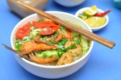 2 cách chế biến bún cá ngon tuyệt vời cho bữa sáng ngày cuối tuần