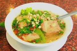 Bí quyết làm hủ tiếu sườn mọc 'ngon từ thịt, ngọt từ xương'