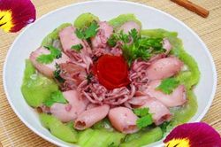 Cách làm bạch tuộc xào mướp ăn kèm với cơm ngon hết ý
