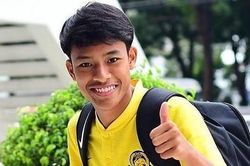 Cầu thủ thuộc top 50 tài năng thế giới làm shipper ở Malaysia