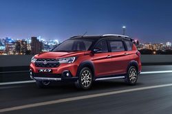Suzuki XL7 chốt giá 589 triệu, đe dọa 'ông hoàng' Mitsubishi Xpander