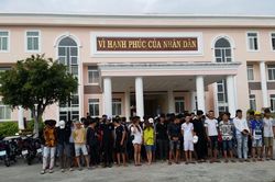 Bắt 83 kẻ tổ chức đua xe trái phép trên Quốc lộ 61 lúc nửa đêm