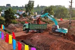 Khởi công xây dựng cầu Cửa Lục 1