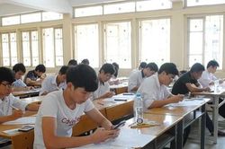 Tuyển sinh đại học 2020: Cần có thêm kỳ thi trung tuyển, hạn chế xét học bạ