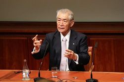Giáo sư Nobel bác bỏ thông tin liên quan đến tuyên bố 'virus corona nhân tạo'