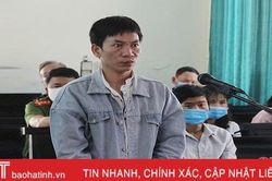 Dùng cuốc sắt bổ vào đầu bạn nhậu, lĩnh án 5 năm tù