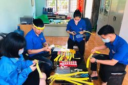 'Đâu khó có thanh niên'