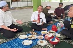 Thứ trưởng Malaysia nộp 5 triệu đồng vi phạm phong tỏa, người dân bức xúc
