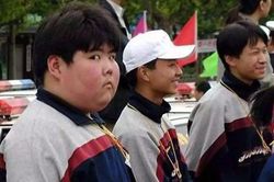 Meme 'chàng mập' nổi tiếng 17 năm trước đã giảm cân, sống bình lặng