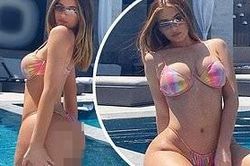 Cô út tỉ phú Kylie Jenner diện bikini tôn vòng 3 ngoại cỡ