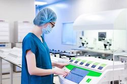 Vinmec ứng dụng AI nuôi cấy phôi thụ tinh ống nghiệm