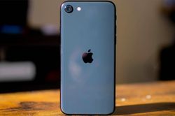 iPhone SE (2020) xách tay giảm giá tiền triệu tại VN sau vài ngày về nước