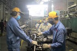 Khơi nguồn sáng tạo trong công nhân lao động