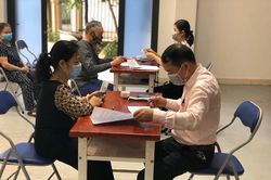 Quận Thanh Xuân hoàn thành chi trả trên 90% cho người khó khăn do dịch Covid 19