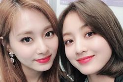 Ngay cả chuyên gia trang điểm cũng công nhận Tzuyu và Jihyo đúng chuẩn mỹ nhân mặt mộc