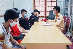 Công an quận Đồ Sơn, Hải Phòng tạm giữ 21 trường hợp lạng lách, đánh võng