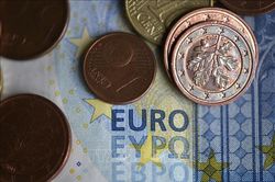 Quý I, kinh tế Eurozone giảm 3,8% do dịch COVID-19