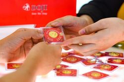 Giá vàng phục hồi, trụ vững trên ngưỡng cao