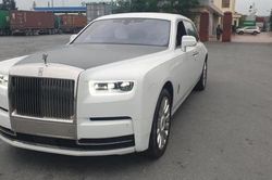 Cận cảnh 'hàng hiếm' Rolls-Royce Phantom Tranquillity cập bến Việt Nam