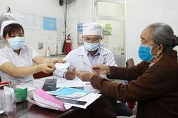 Hỗ trợ thẻ BHYT cho người dân các xã ATK cách mạng