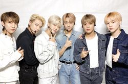 NCT Dream nhiều lần bị chê mặc xấu khi diện hàng hiệu đắt tiền
