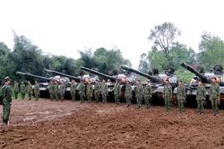 Lần đầu tiên xe tăng T-62 Việt Nam xuất hiện với số lượng lớn