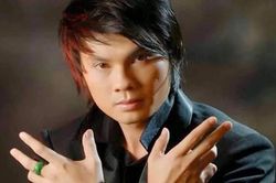 Soi hôn nhân của 'Bạch mã hoàng tử' sân khấu cải lương Kim Tiểu Long
