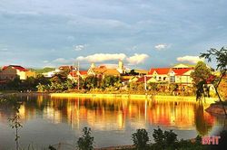 'Mê mẩn' trước vẻ đẹp hoàng hôn lãng mạn miền sơn cước Hà Tĩnh