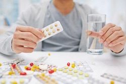 Té ngã do thuốc và cách phòng tránh