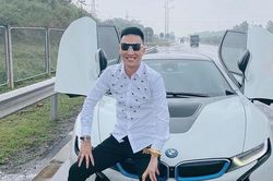 Dừng xe trên cao tốc chụp, Huấn Hoa Hồng bị chỉ trích không thương tiếc