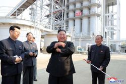Tổng thống Trump từ chối bình luận về thông tin ông Kim Jong-un tái xuất hiện