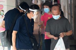 Dịch COVID-19: Singapore chuẩn bị nới lỏng một số hạn chế xã hội